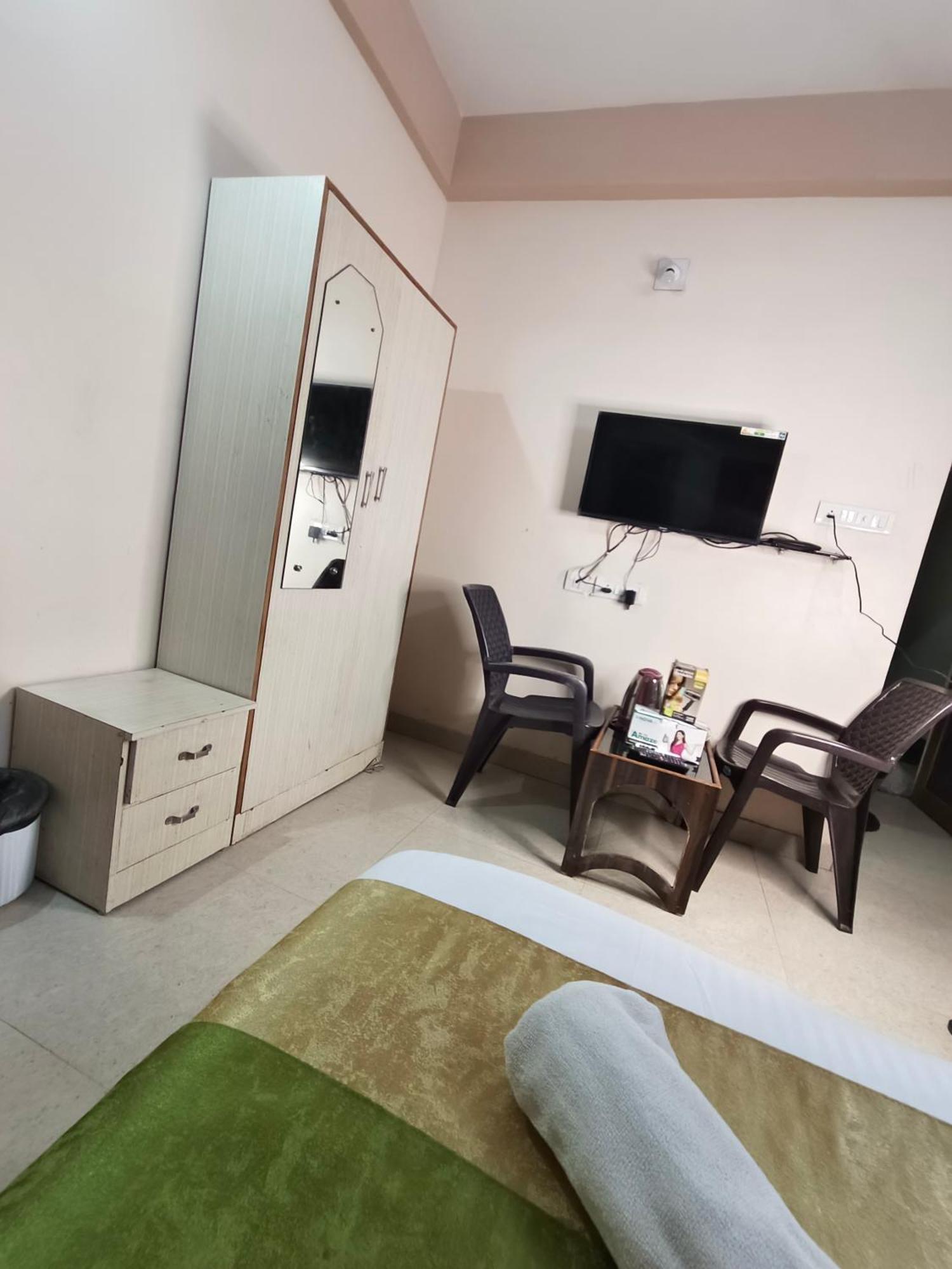Hotel Bay Beach Inn Пури Экстерьер фото