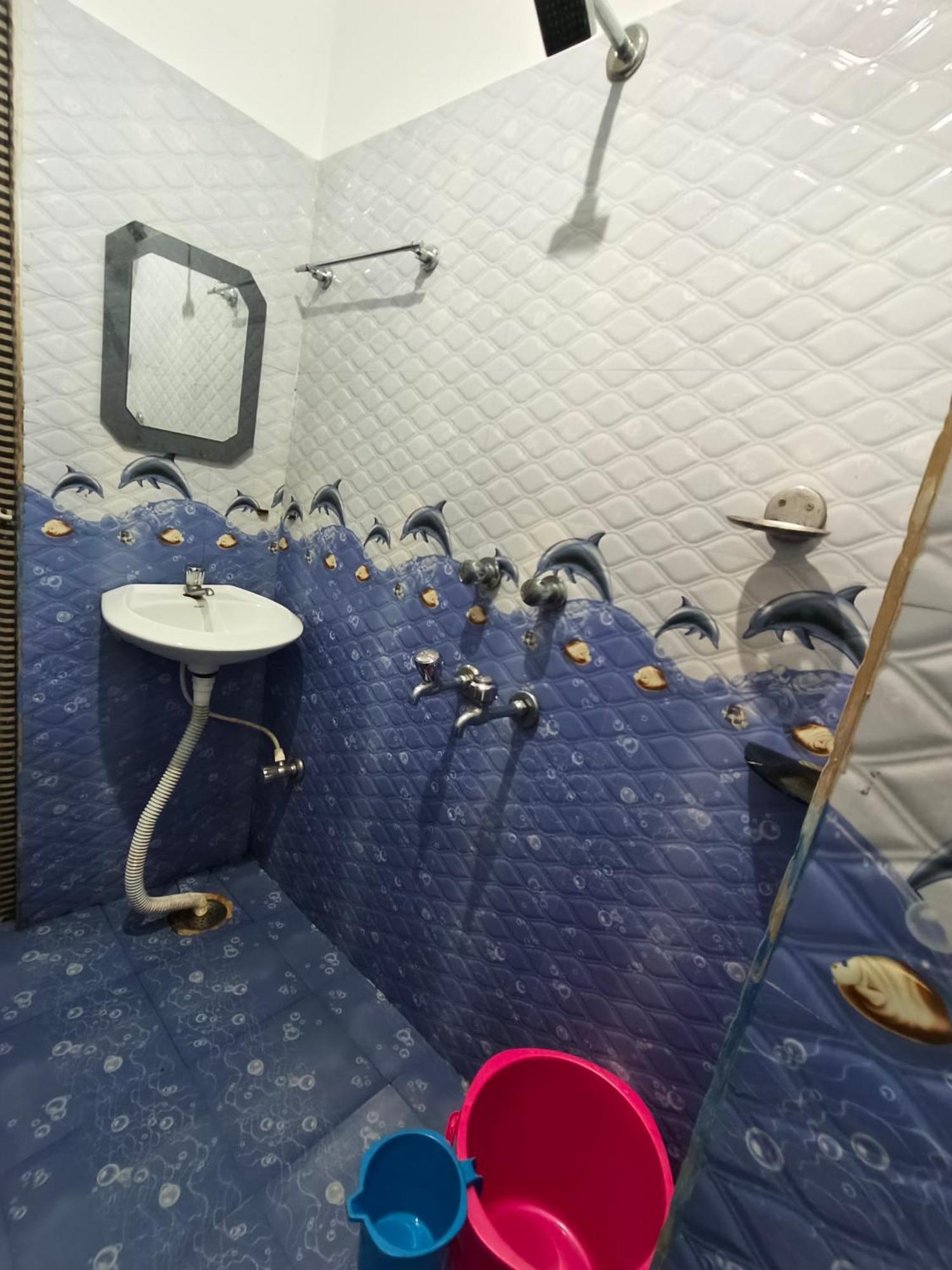 Hotel Bay Beach Inn Пури Экстерьер фото