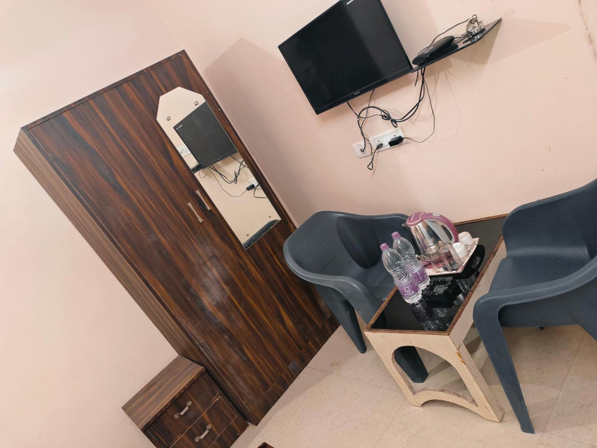 Hotel Bay Beach Inn Пури Экстерьер фото